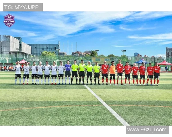 足球明星进球后激情唱歌展现个人魅力与团队精神的完美结合 足球明星进球后激情唱歌展现个人魅力与团队精神的完美结合