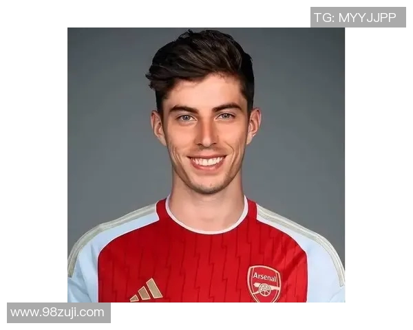 哪个足球明星在成长过程中变得更加帅气与迷人让我们一起来探讨一下